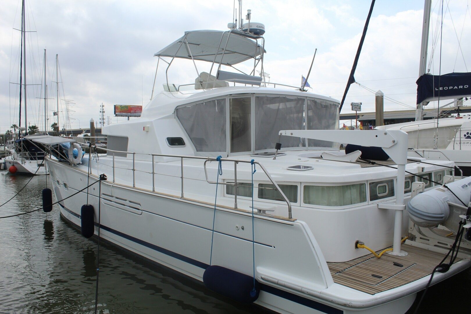 2004 Lagoon 43 Power Cat "Cadence" - photo 1