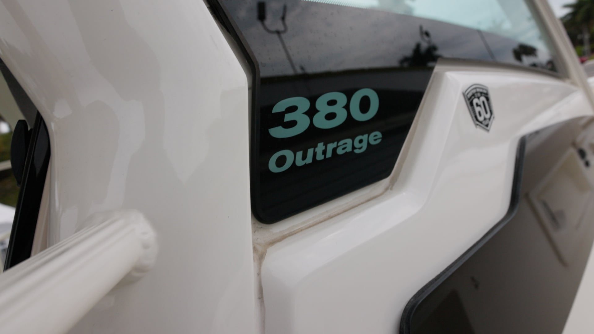 2018 Boston Whaler 380 Outrage - photo 3