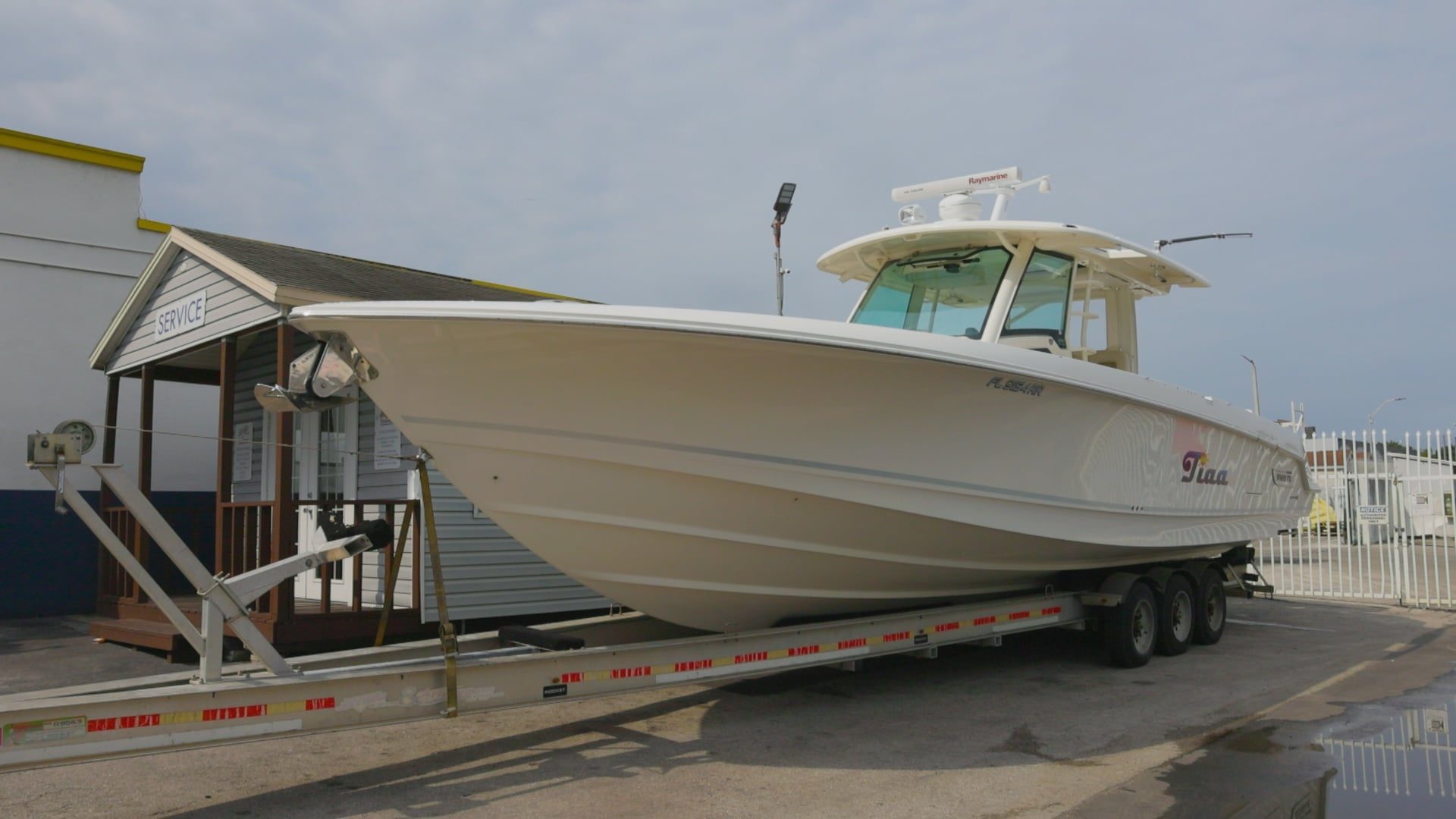 2018 Boston Whaler 380 Outrage - photo 1