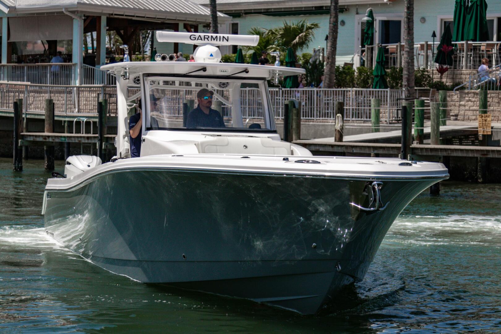 2025 Edgewater 370CC - photo 2