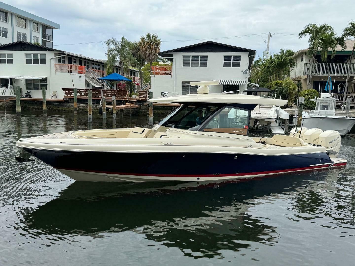 2022 Chris-Craft Calypso 35 - photo 3