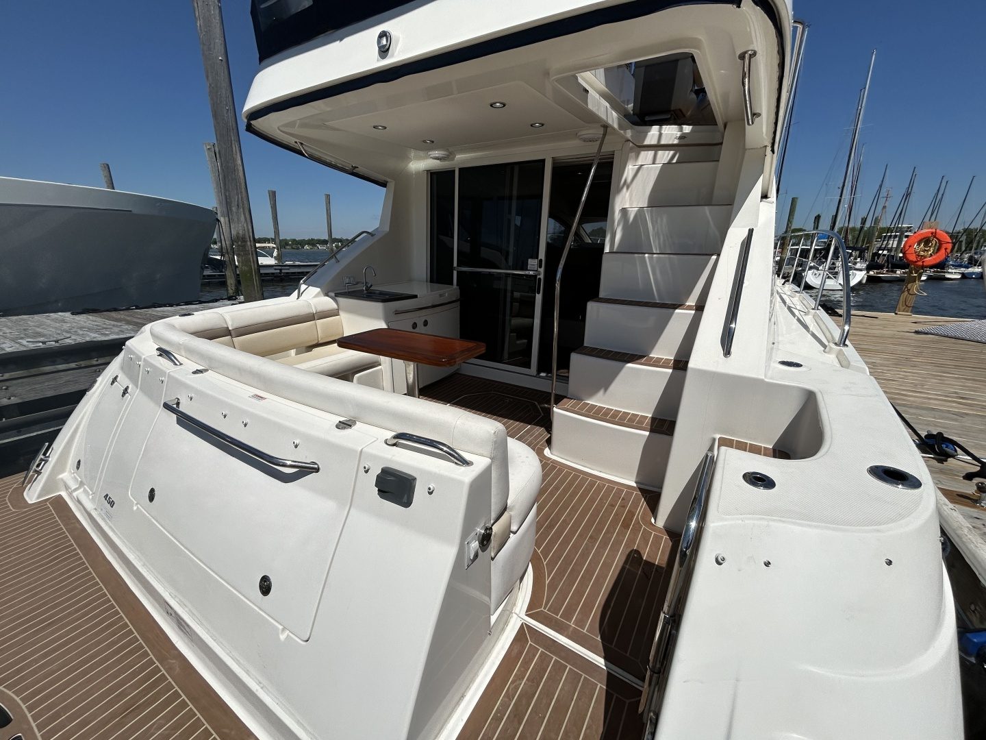2012 Sea Ray 450 Sedan Bridge - photo 2