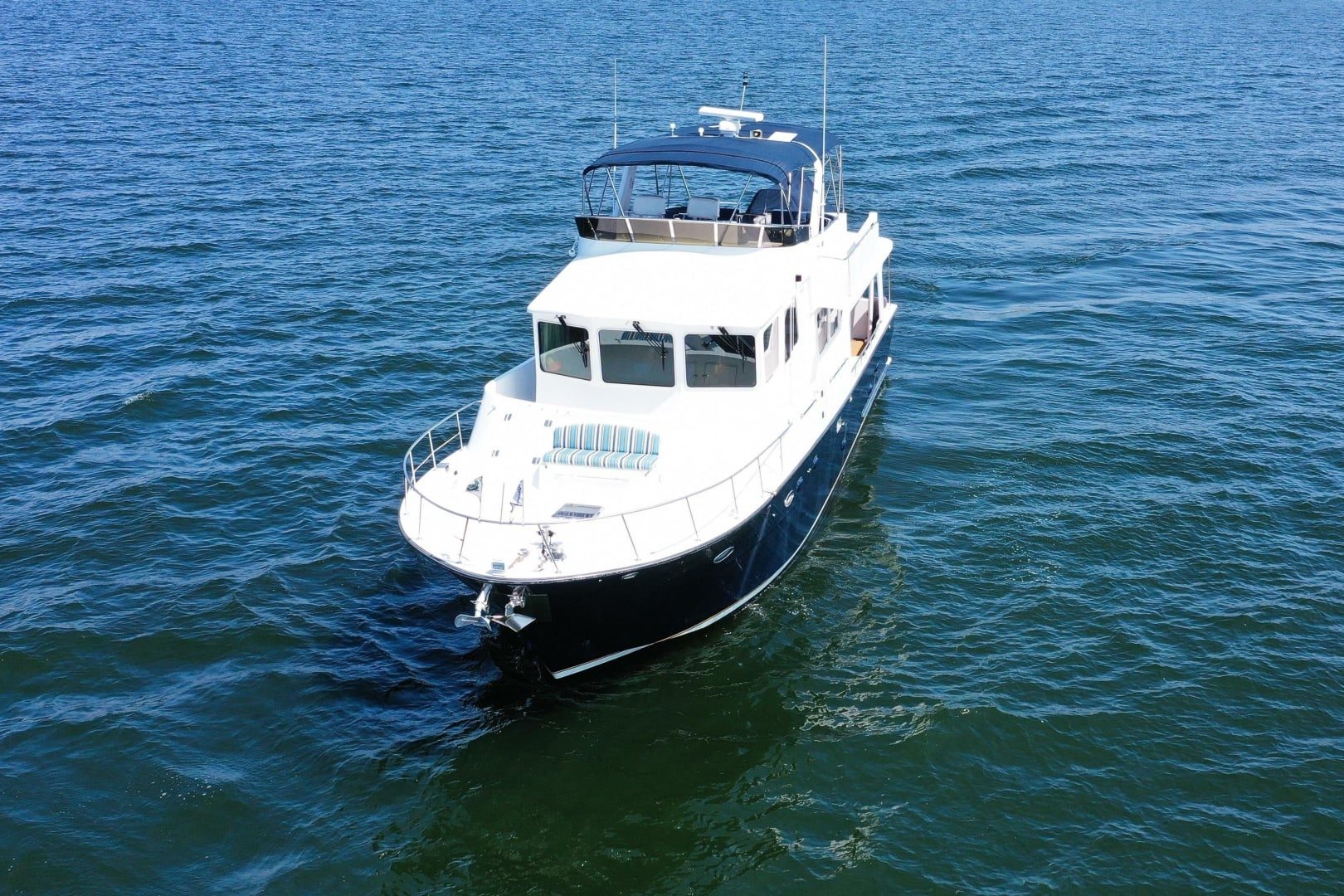 2003 Jefferson Pilothouse 57 "Harpazo" - photo 2