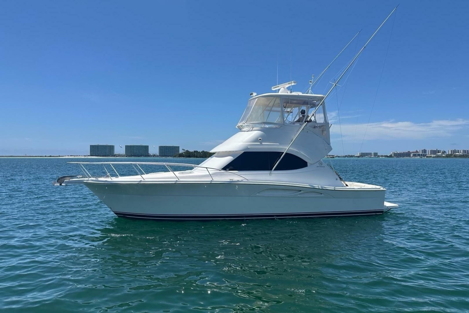 2006 Riviera 37 Flybridge "Pier Pressure" - photo 1