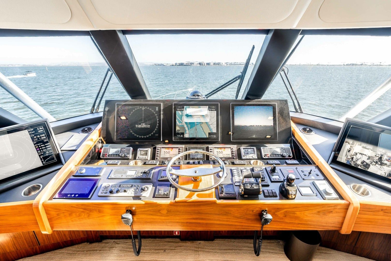 2018 Viking 72 Convertible "50 Caliber" - photo 2