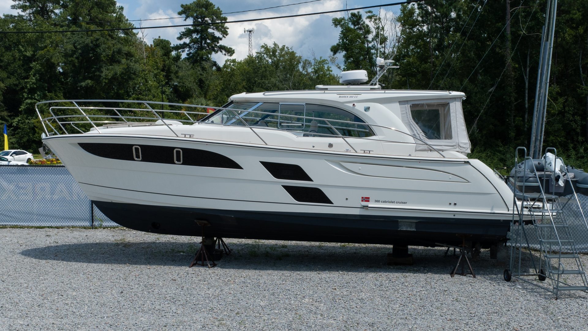 2026 Marex 360 Cabriolet Cruiser - photo 1