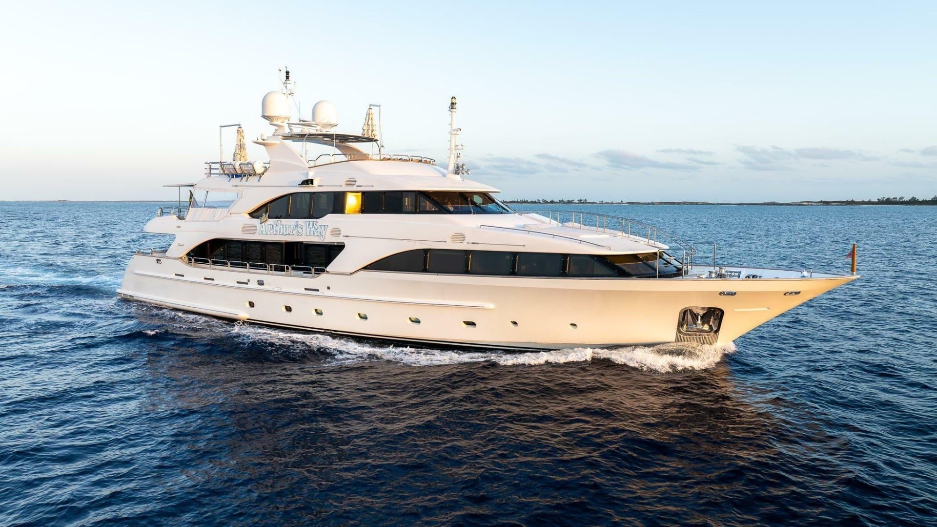 2008 Benetti 121 Classic "ARTHUR'S WAY" - photo 2