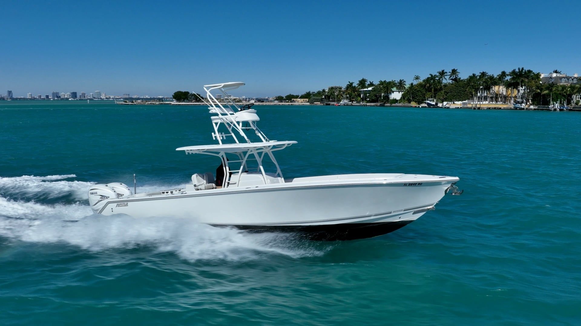2019 Jupiter 38 HFS "Warrior" - photo 1