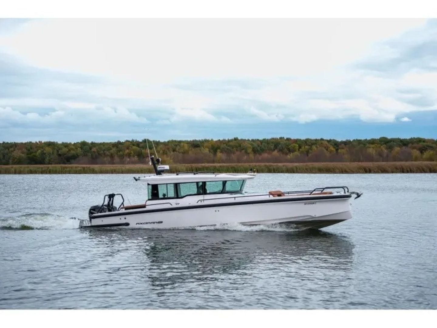 2022 Axopar 37 XC CROSS CABIN "2022 Axopar 37 XC CROSS CABIN" - photo 2
