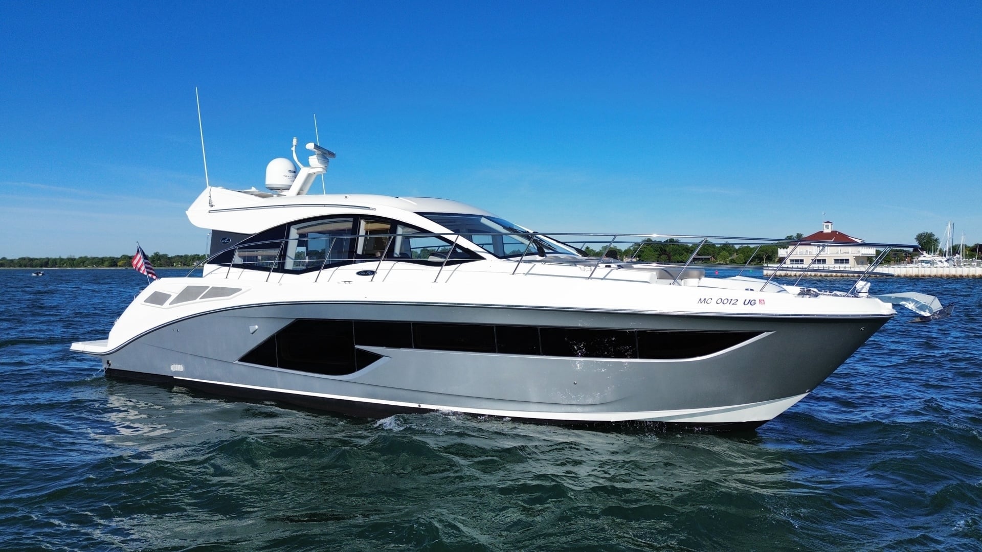 2019 Sea Ray 520 Sundancer "REFLECTION" - photo 1