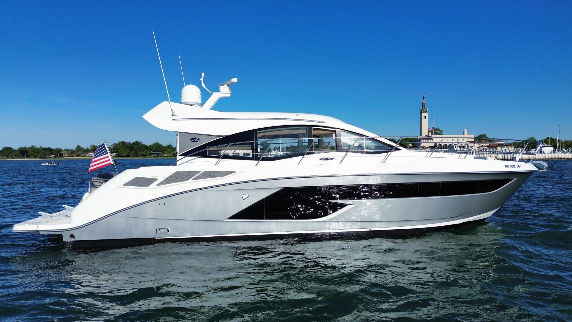 2019 Sea Ray 520 Sundancer "REFLECTION" - photo 2