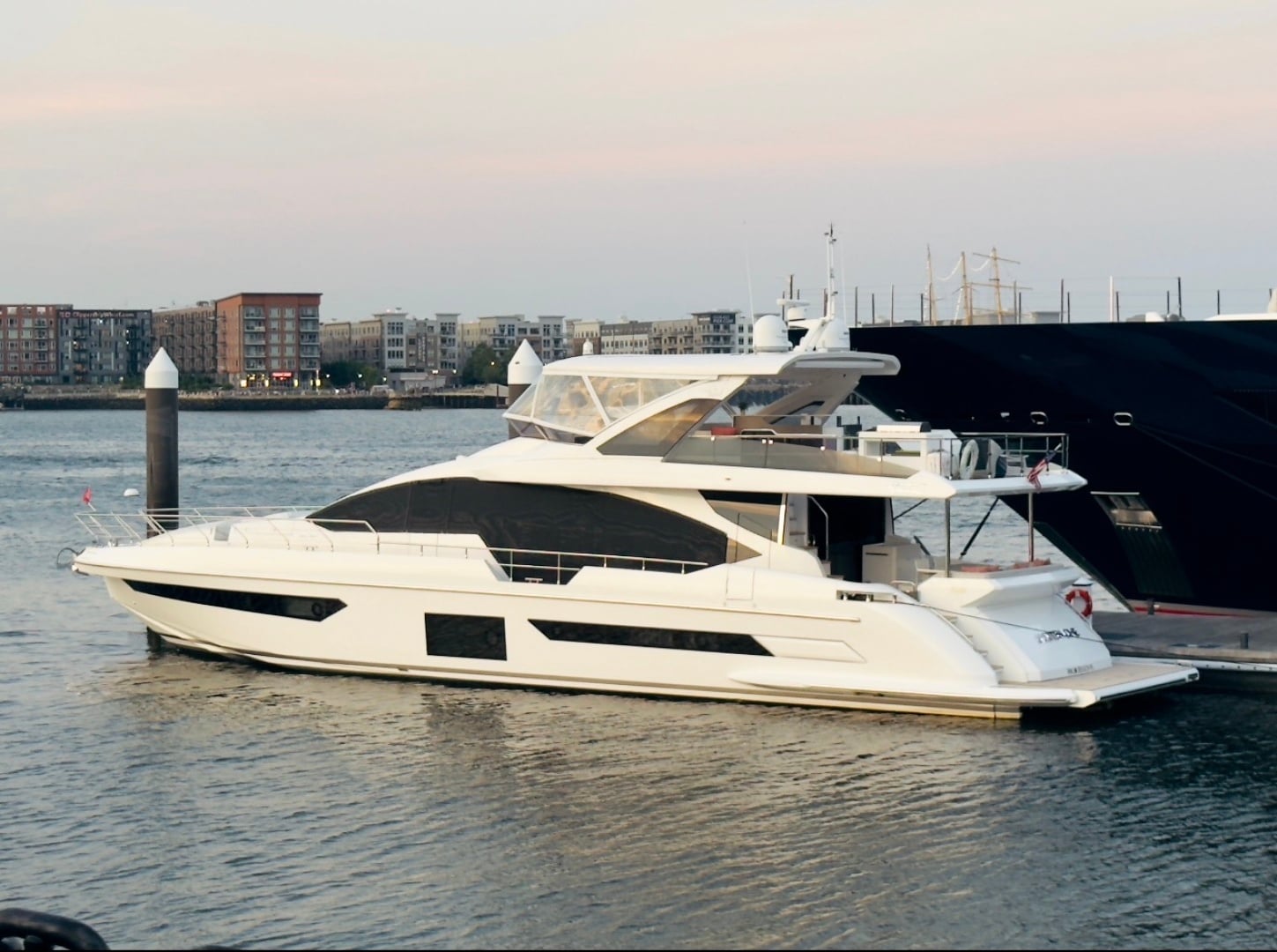 2022 Azimut GRANDE 25M - photo 1