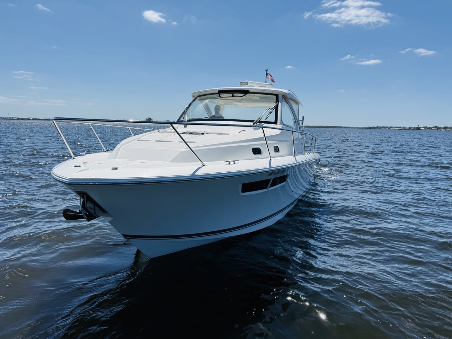 2021 Pursuit OS 355 - photo 2