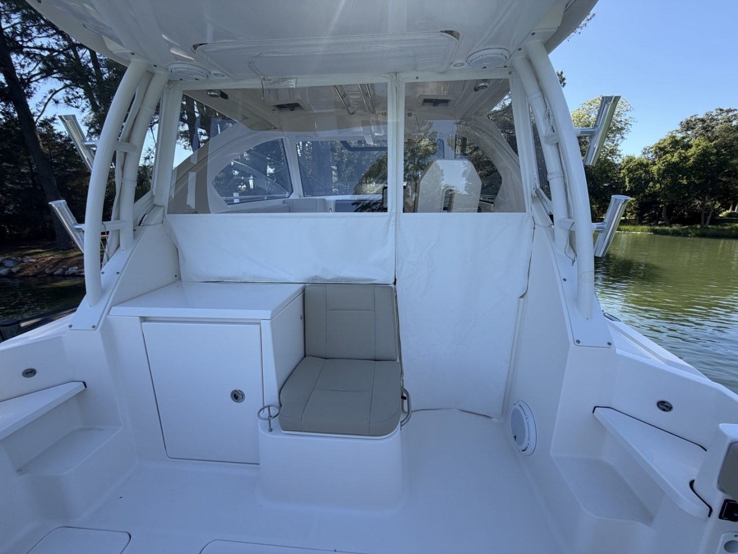 2016 Pursuit Offshore "Retriever" - photo 3