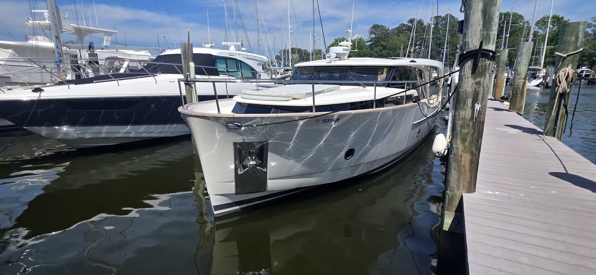 2023 Greenline 40 Hybrid "Come What May" - photo 2