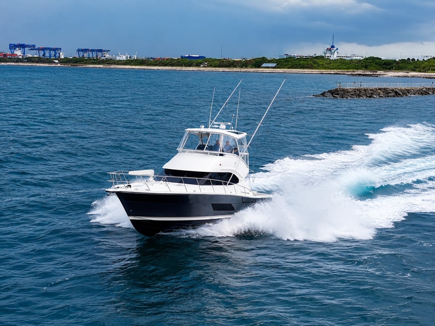 2011 Riviera 43 Open Flybridge "Happy Ending II" - photo 2