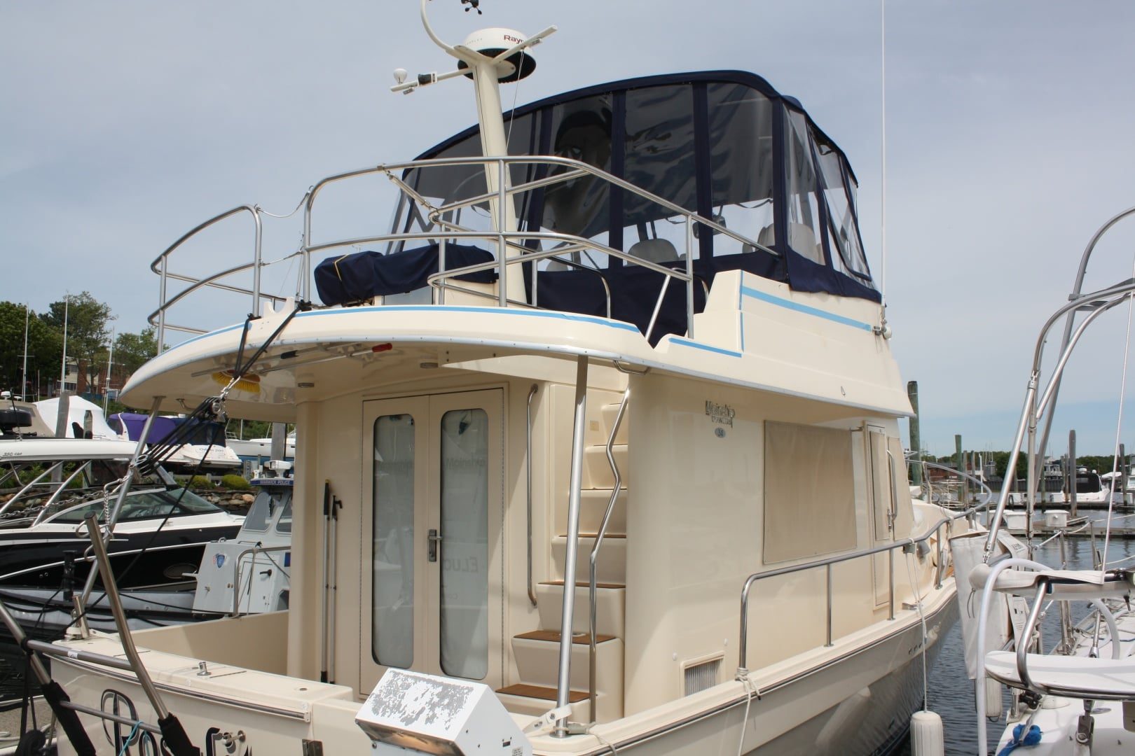 2008 Mainship 34Trawler "Rosalita" - photo 2