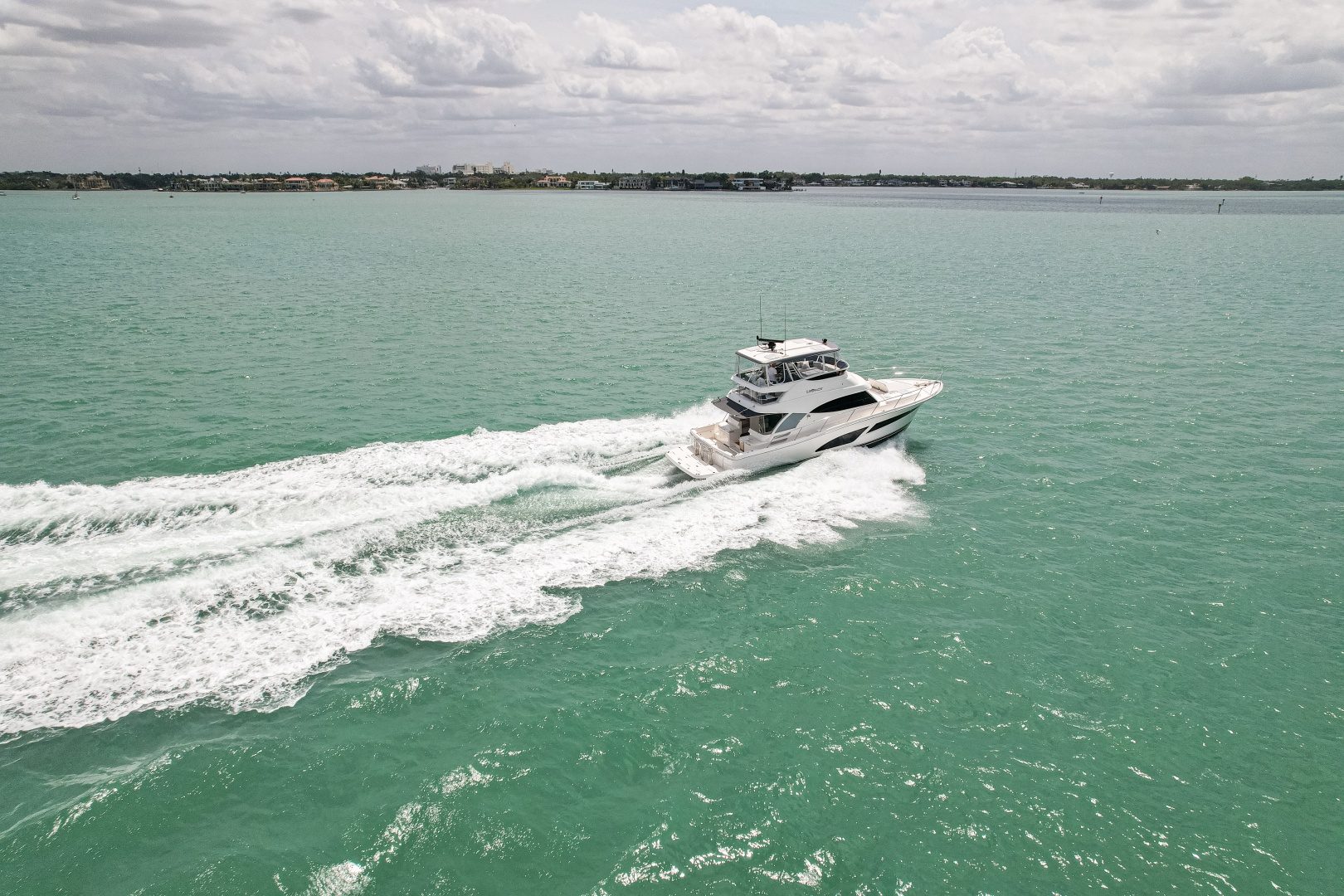 2025 Riviera 46 Sports Motor Yacht "Legacy G2" - photo 2