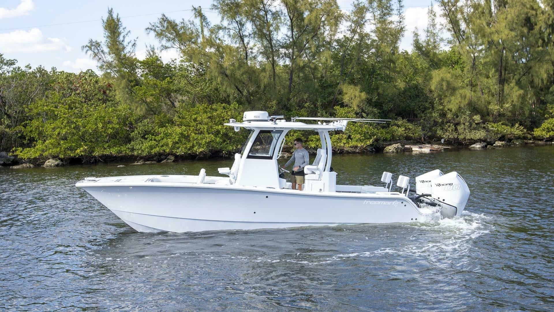 2023 Freeman 28 Bay Hybrid "28 Freeman" - photo 2