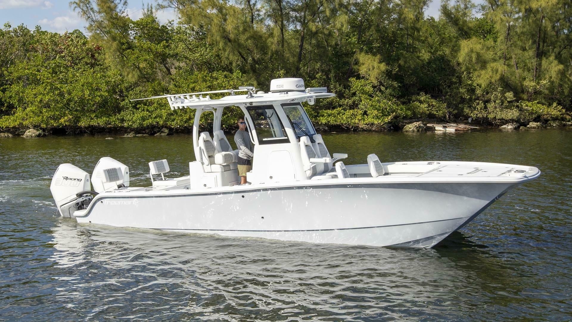 2023 Freeman 28 Bay Hybrid "28 Freeman" - photo 1