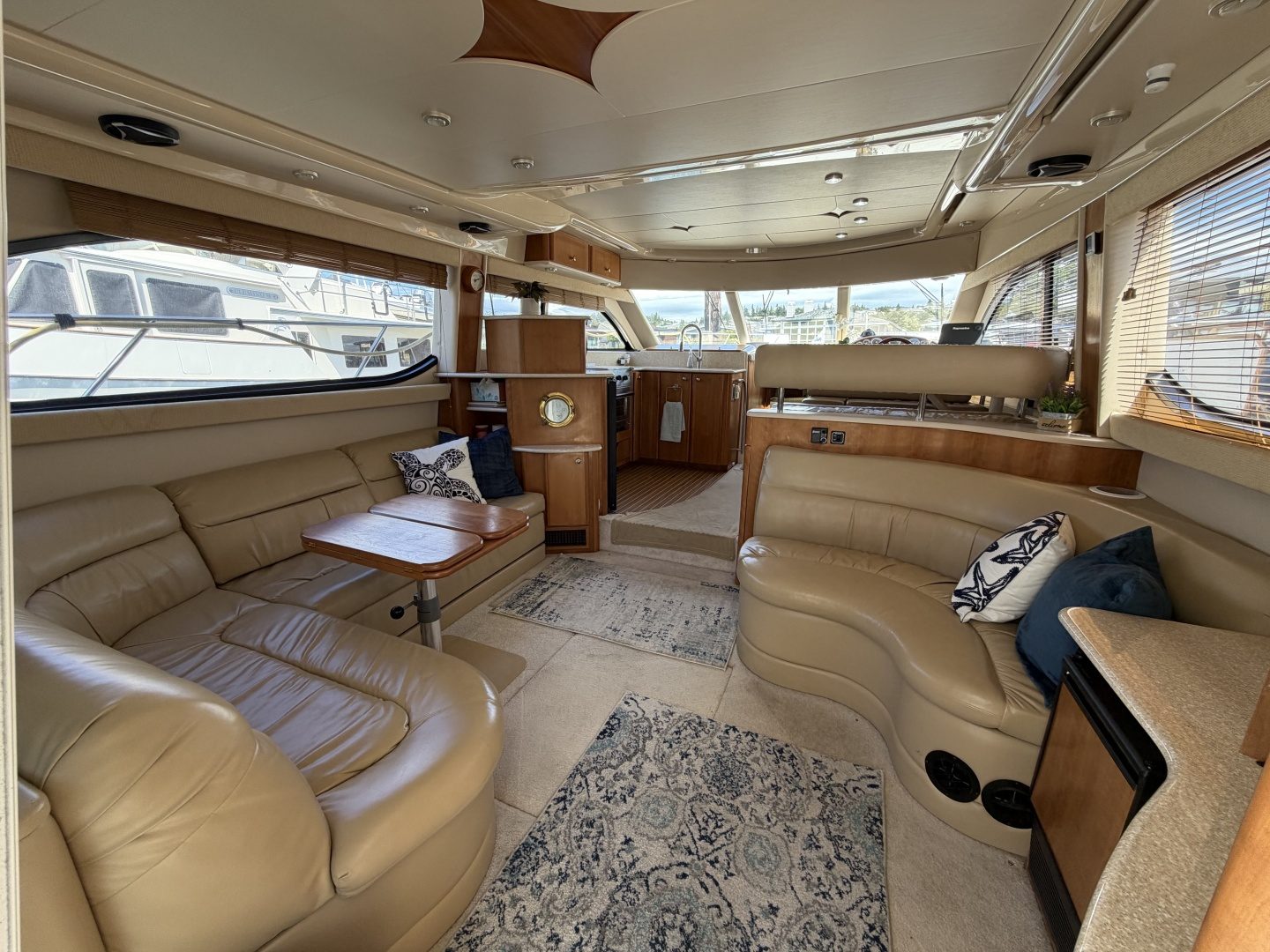 2004 Meridian 411 "Luna Sea II" - photo 3