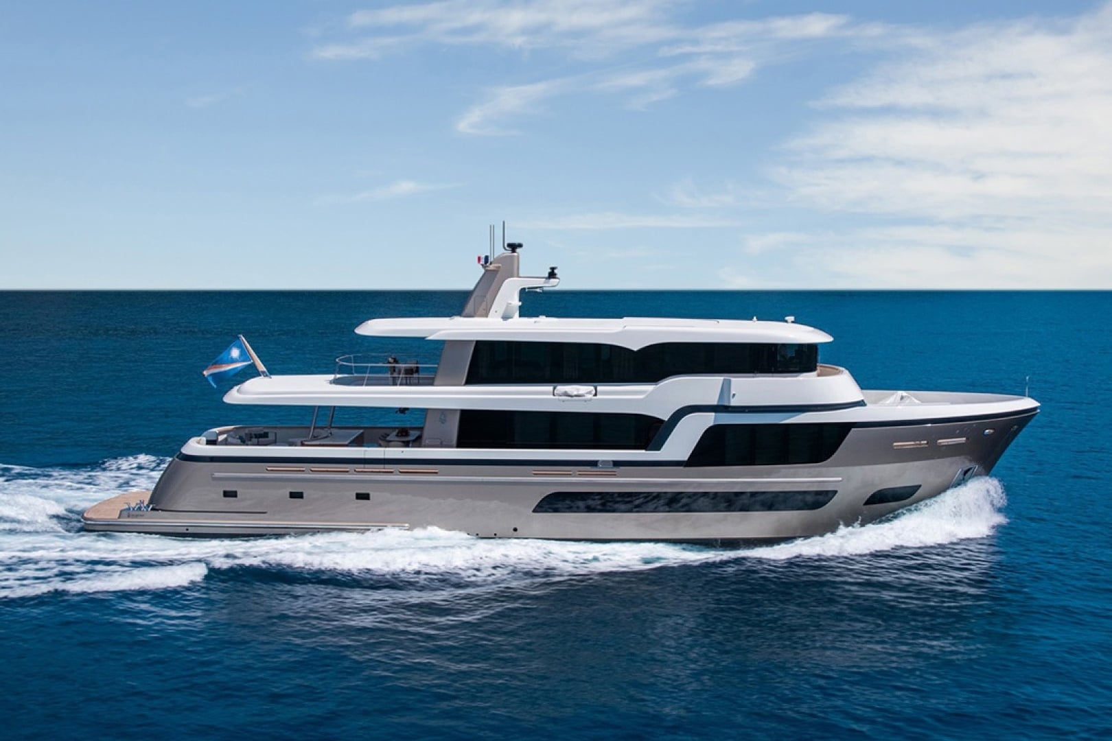 2022 Van der Valk 34M Explorer "Lady Lene" - photo 1