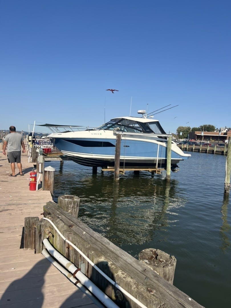 2023 Sea Ray Sundancer 320 - photo 1