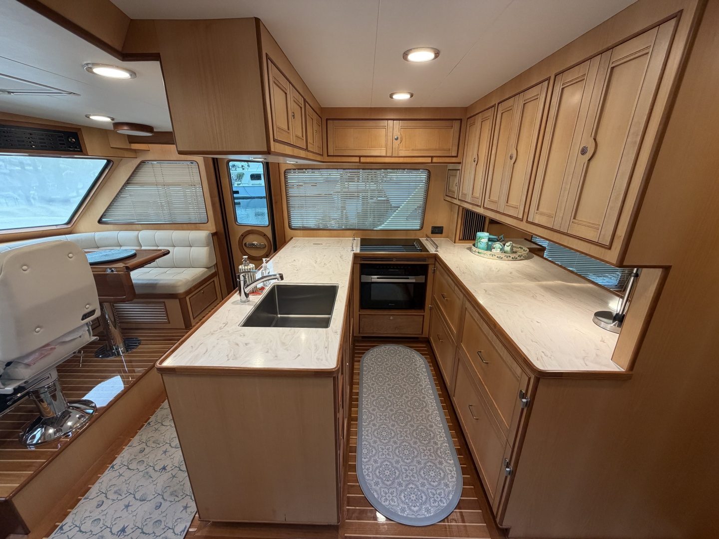 2025 Marlow Explorer 53E "LADY V" - photo 2