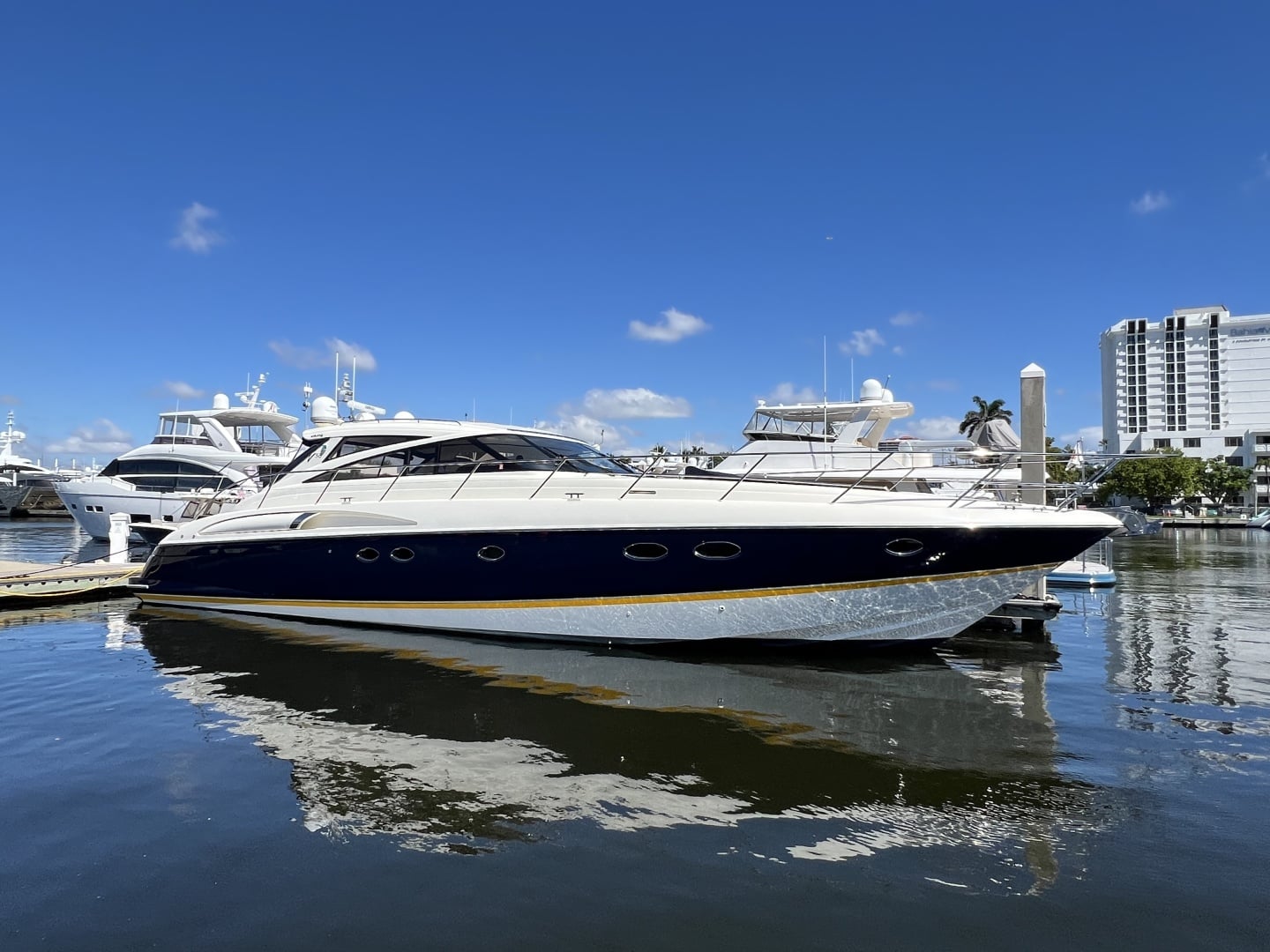 2004 Viking Princess V58 "TIMELESS" - photo 3
