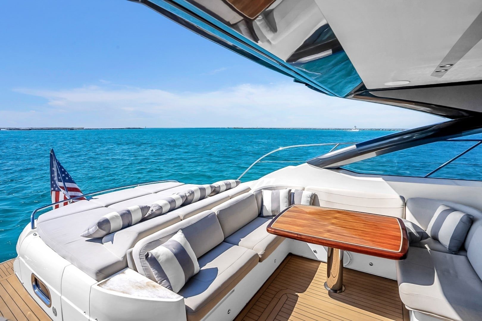 2016 Princess V58 "Happy Hour" - photo 3