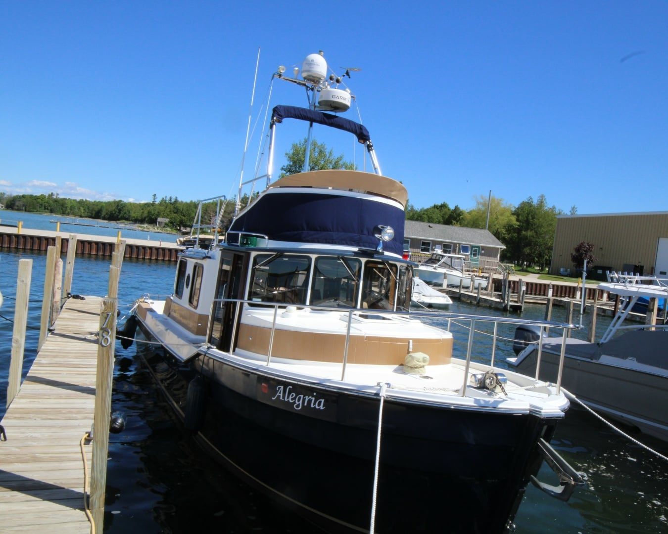 2013 Ranger Tugs R-31CB - photo 2