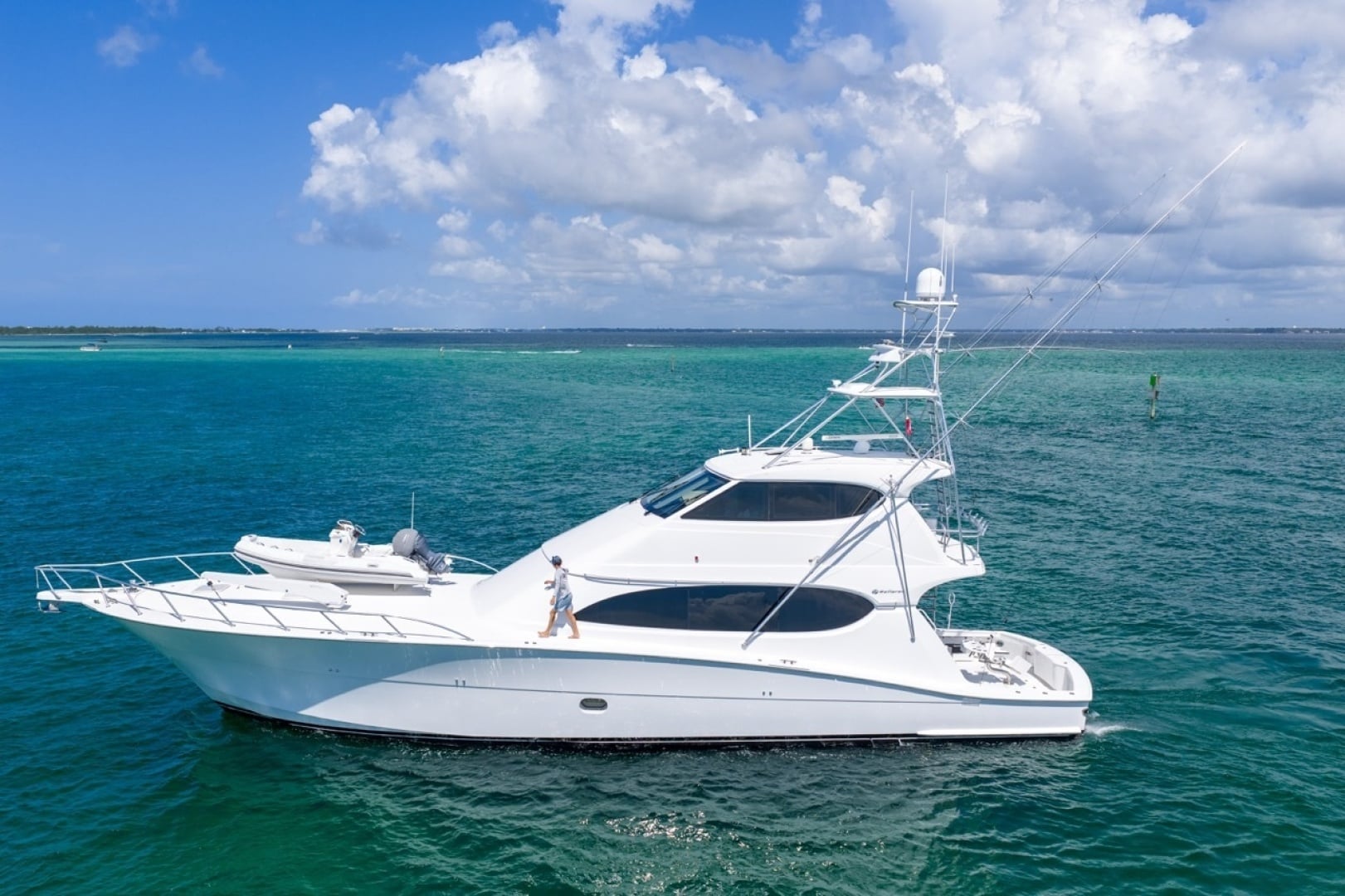 2008 Hatteras Convertible "La La's Six Chicks" - photo 3