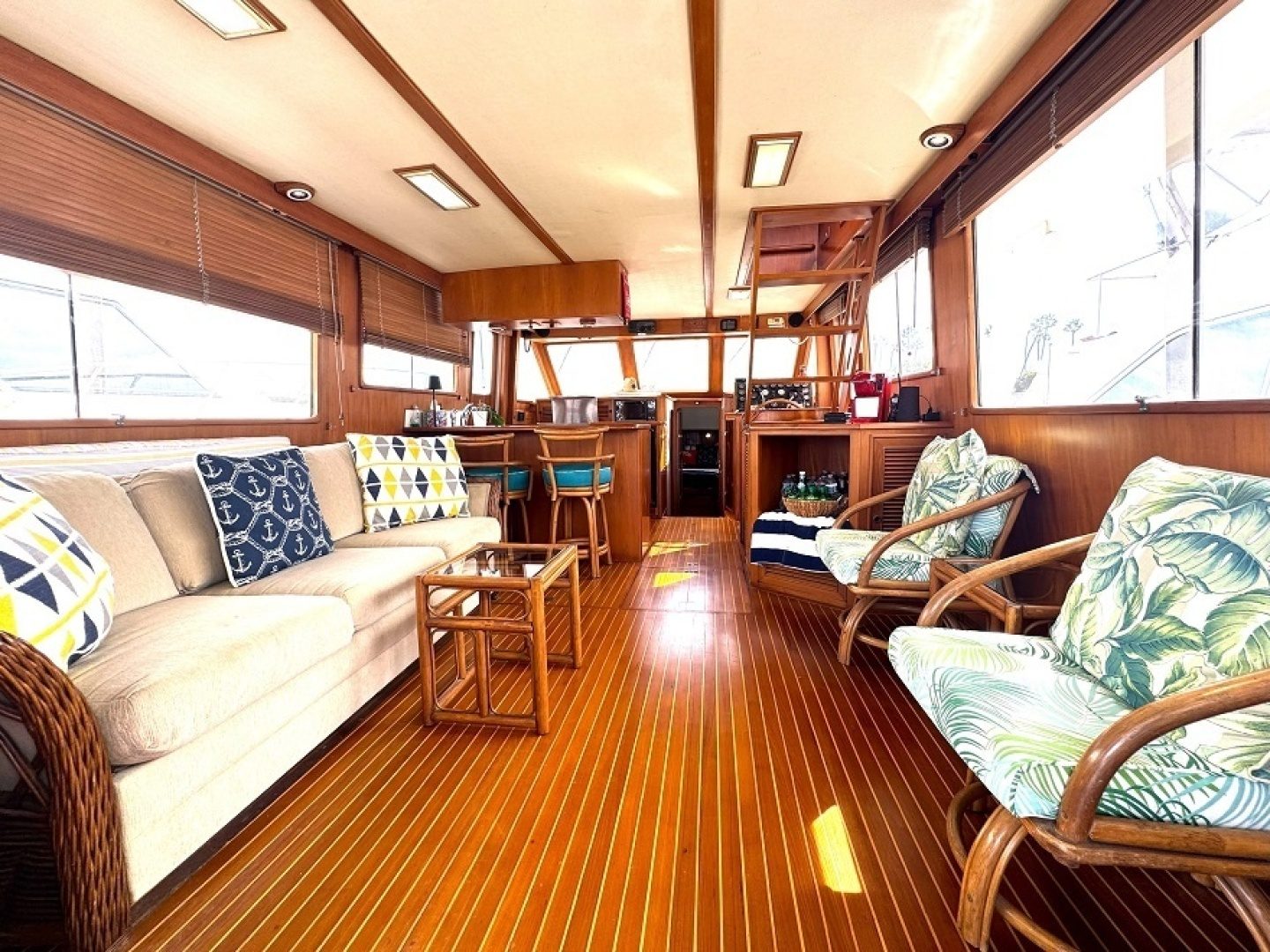 1988 Offshore Yachts "Boat Hair Don't Care" - photo 2