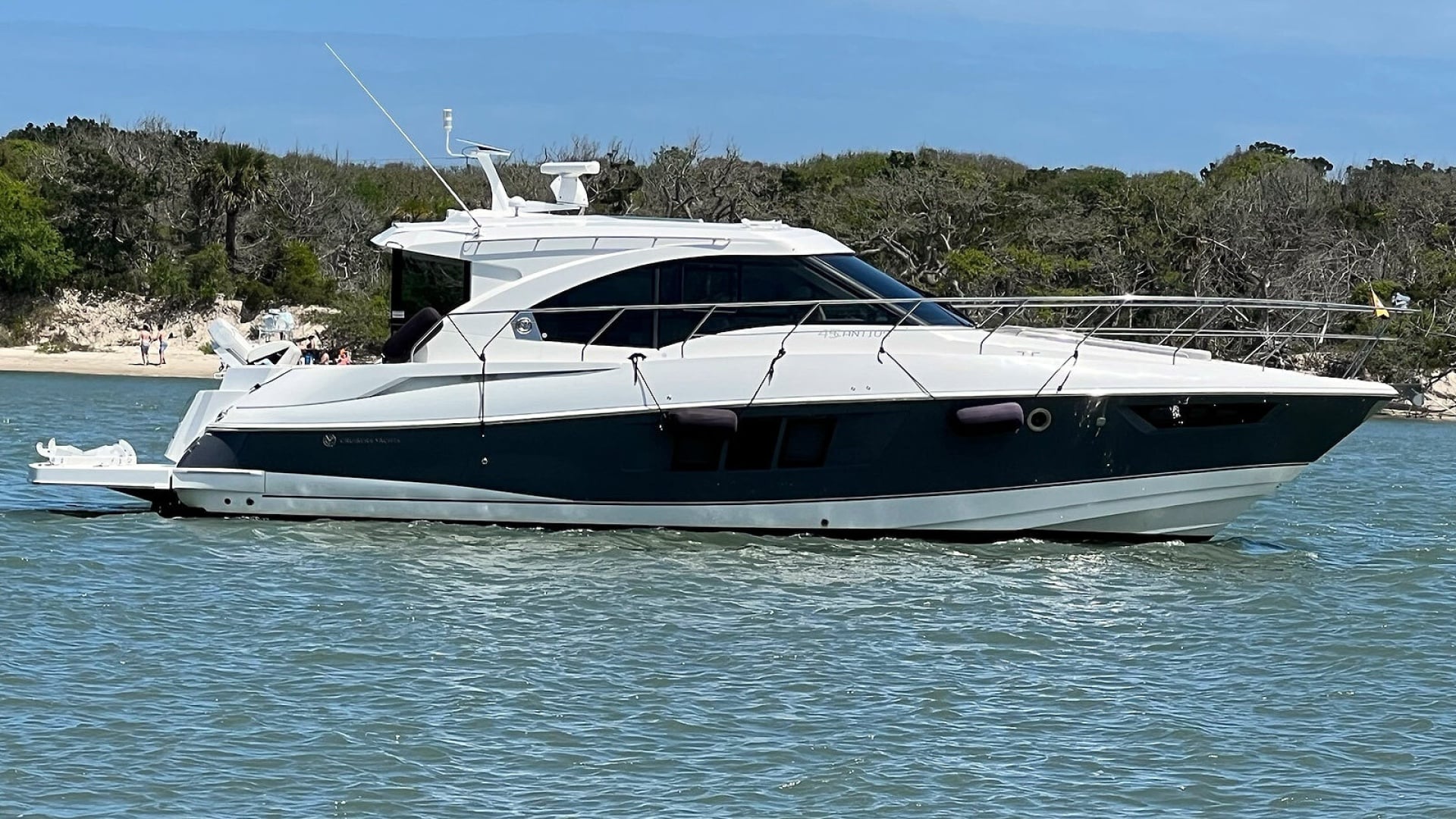 2018 Cruisers Yachts Cantius 45 "Journey to..." - photo 1