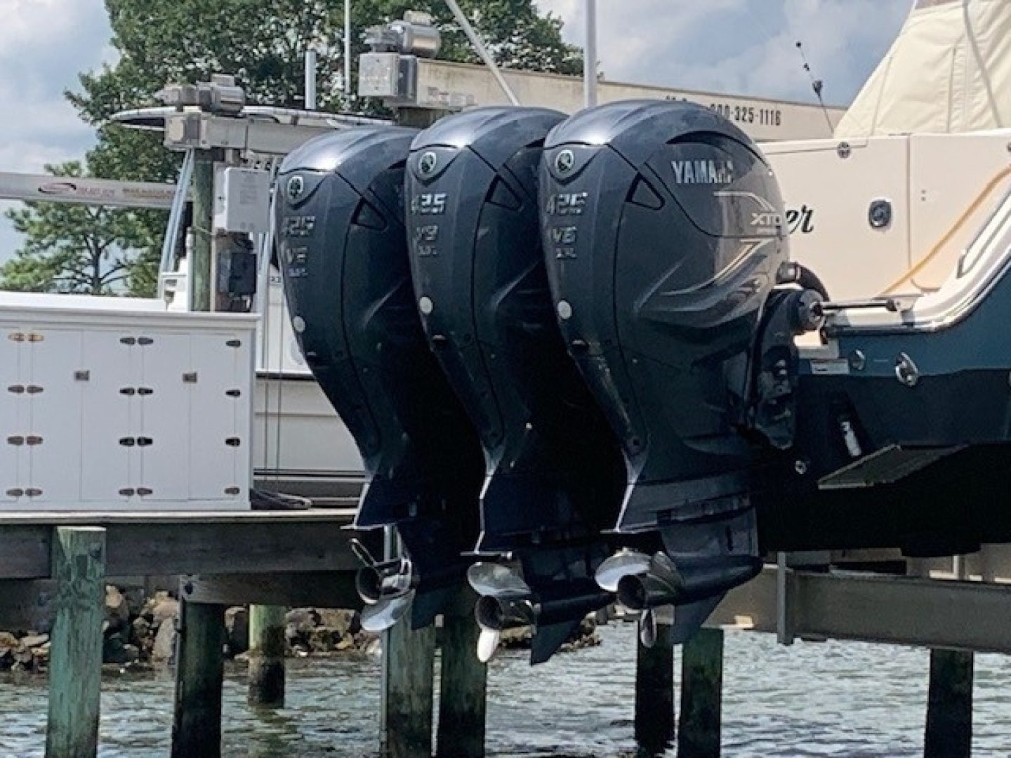 2020 Grady-White 370 Express "Wave Grader" - photo 3