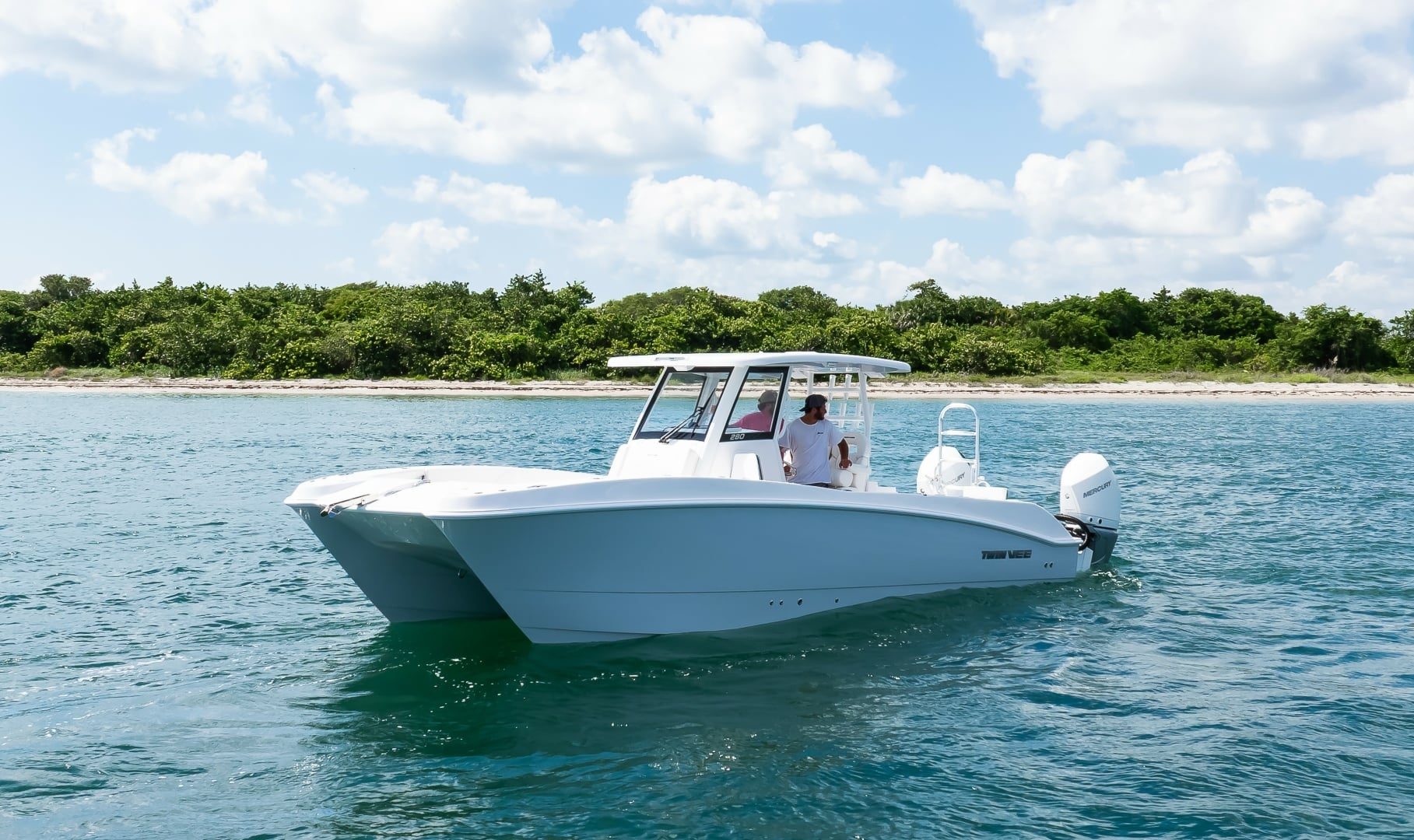 2025 Twin Vee 280 GFX2 CC - photo 1