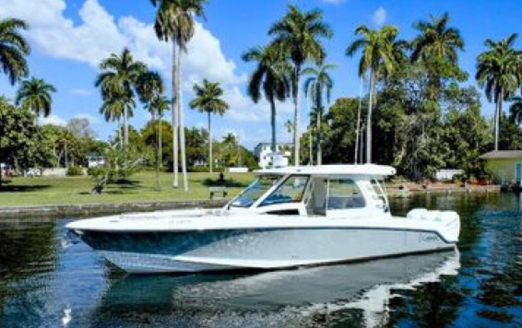 2019 Boston Whaler 350 Realm "Just a Lil Better" - photo 3