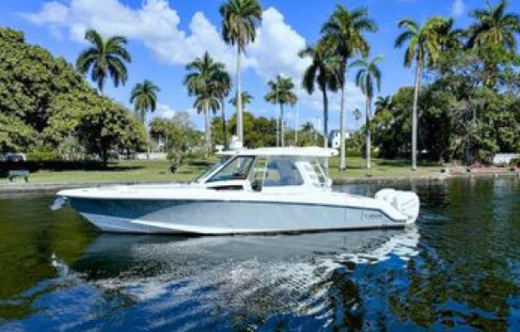 2019 Boston Whaler 350 Realm "Just a Lil Better" - photo 2