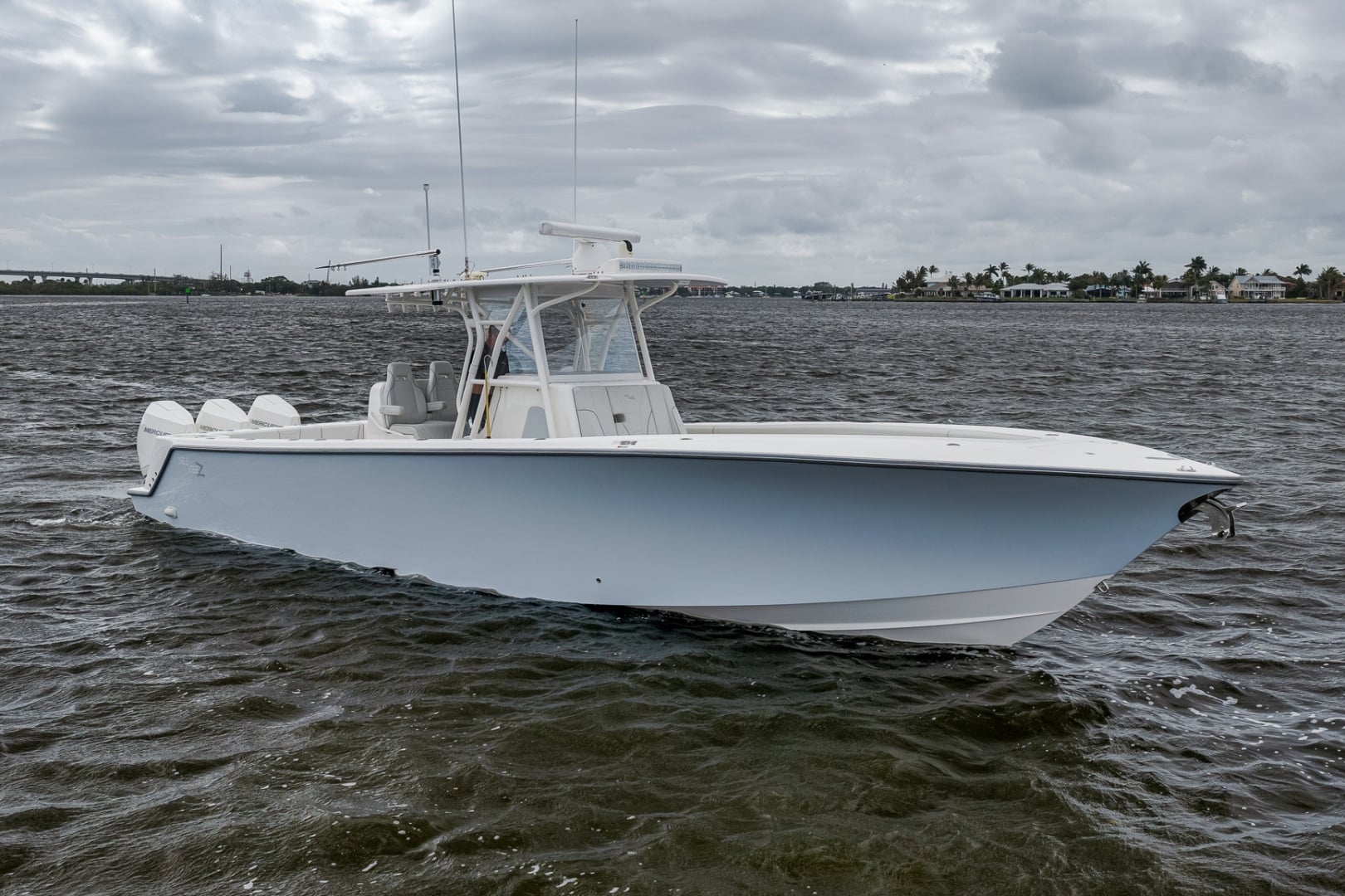 2022 SeaVee 370Z - photo 2