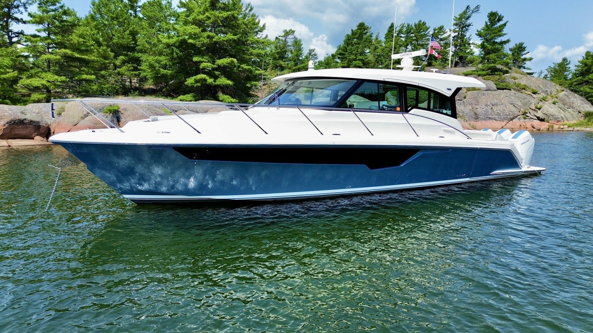 2025 Tiara Yachts 48 LE "Nauti Life" - photo 3