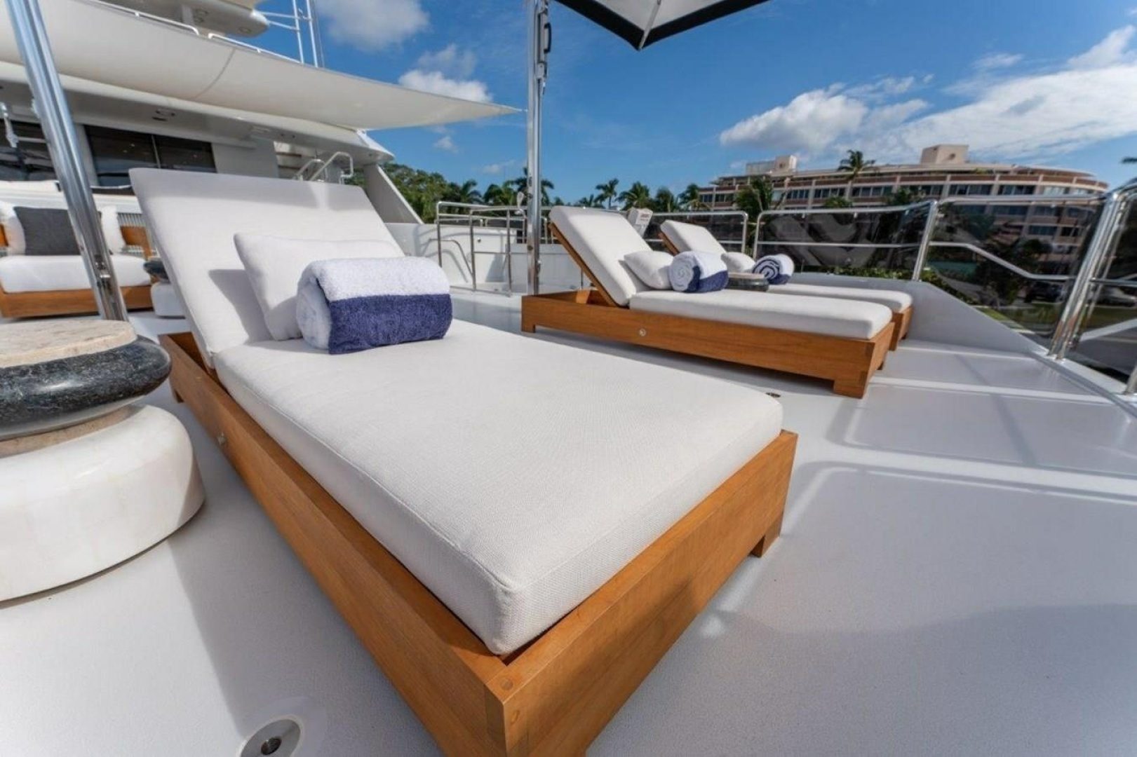 2006 Westport 130 Motoryacht "Relentless" - photo 3