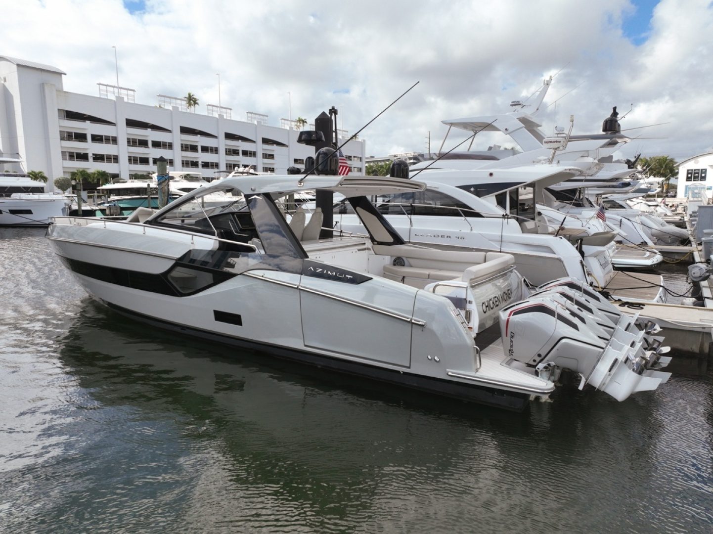 2023 Azimut Verve 47 "Chicken Money" - photo 2