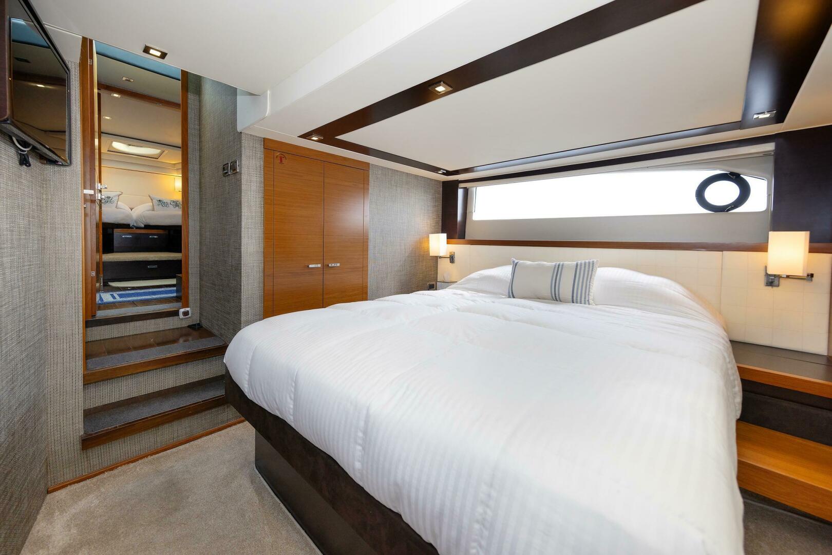 2014 Tiara Yachts 5000 Express "Salty Sam" - photo 2
