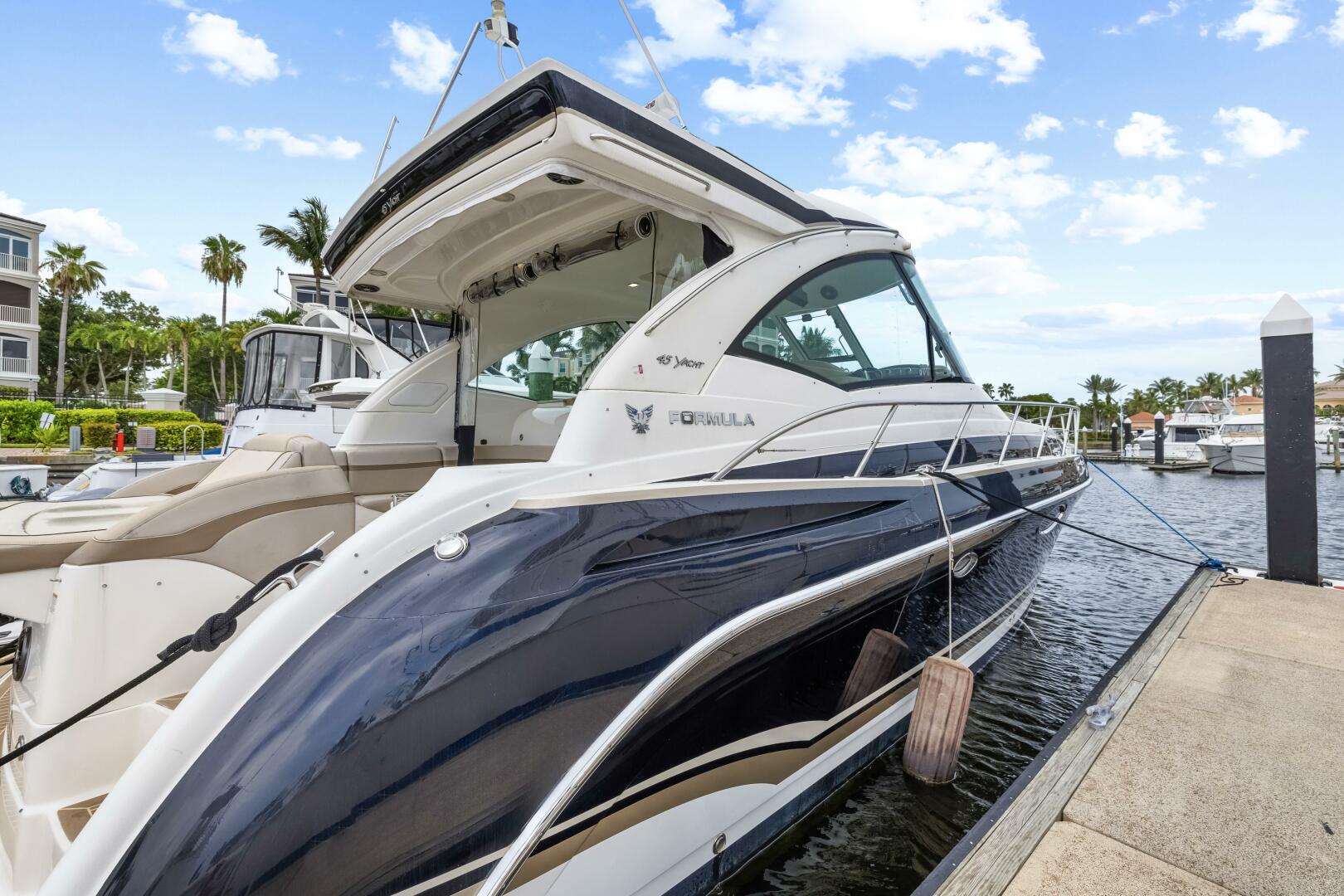 2016 Formula 45 Yacht "Black Diamond" - photo 1