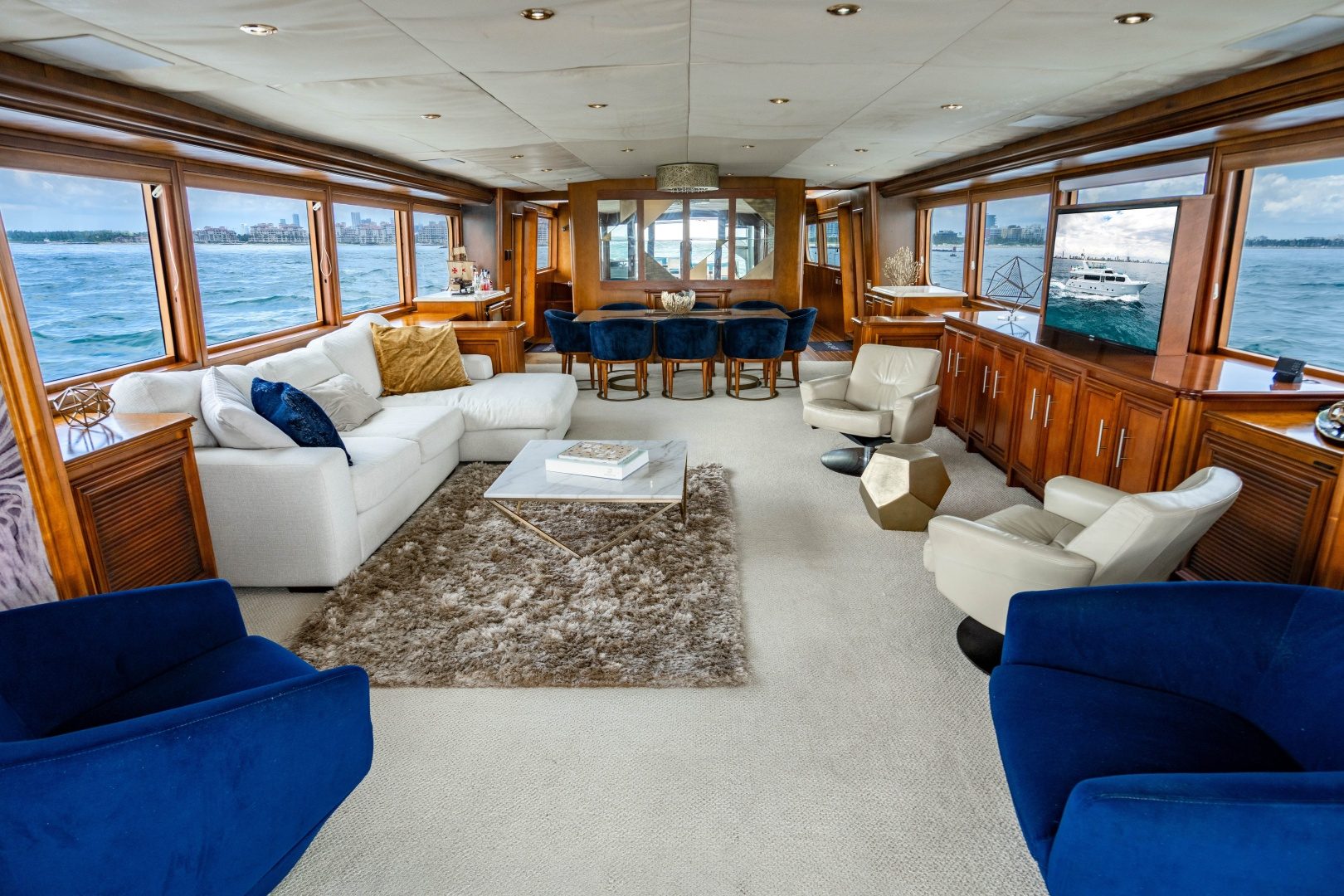 2006 Broward Raised Pilothouse "IRON LADY" - photo 2