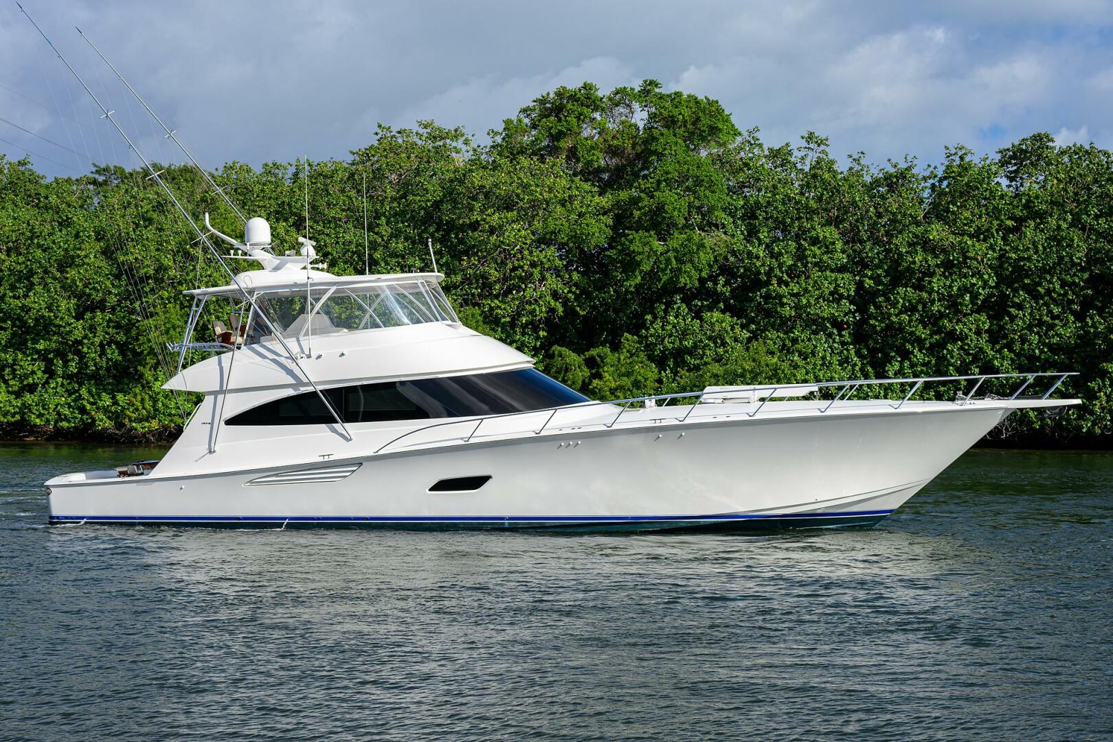 2019 Viking 80 Convertible "LAMPLIGHTER" - photo 1