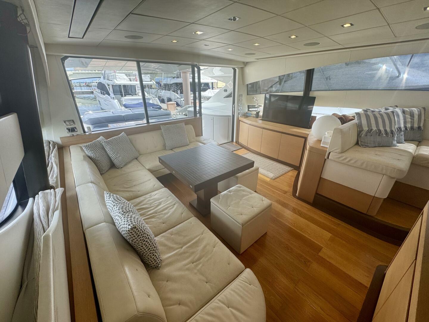 2008 Pershing 72 "Uptown Girl" - photo 2