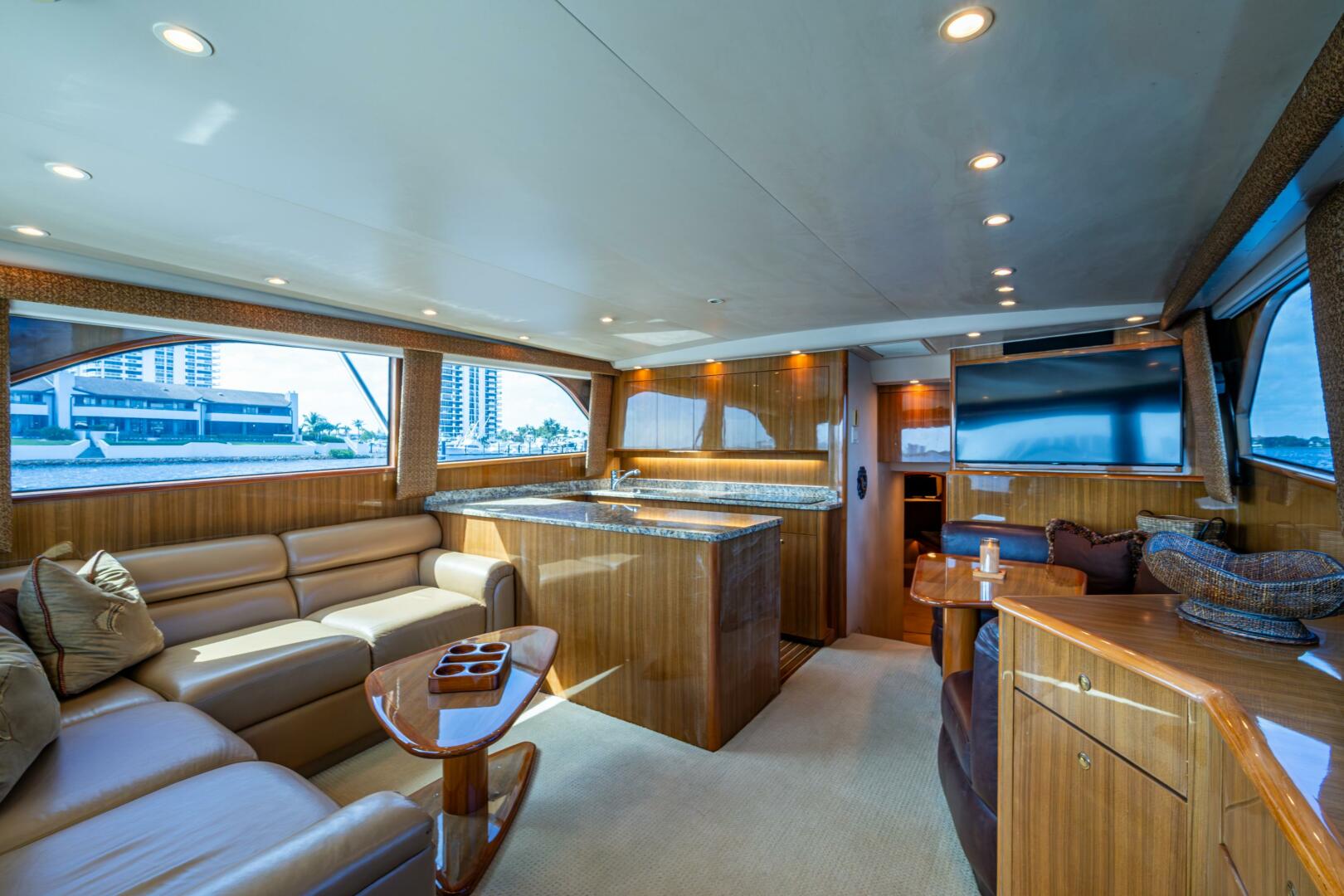 2006 Viking 52 Convertible "QUALIFIER" - photo 2