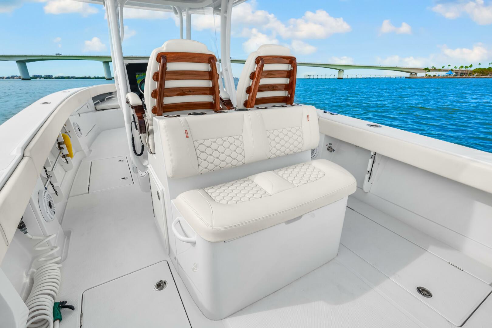 2025 Jupiter 34 HFS "Ursus" - photo 2