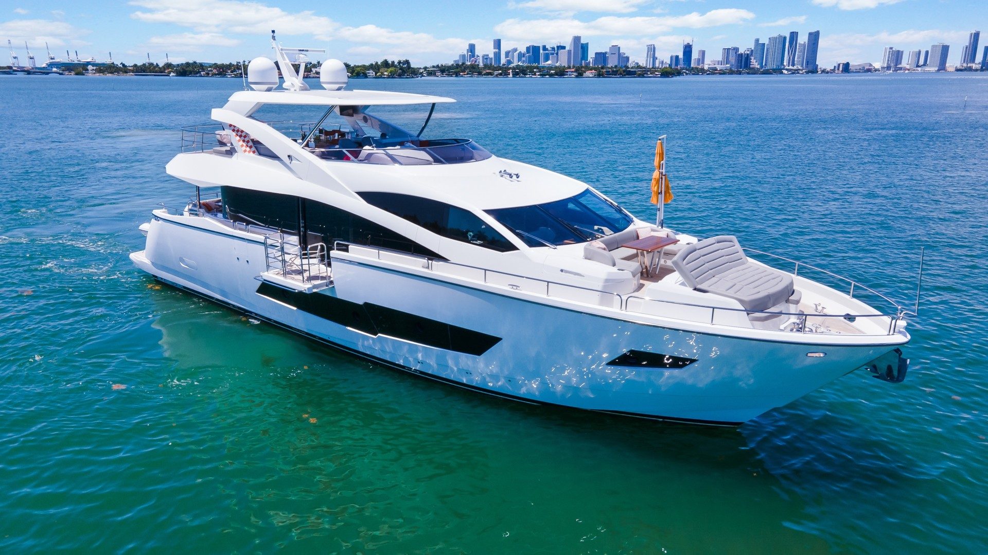 2018 Sunseeker 86 Yacht "Docqua" - photo 2